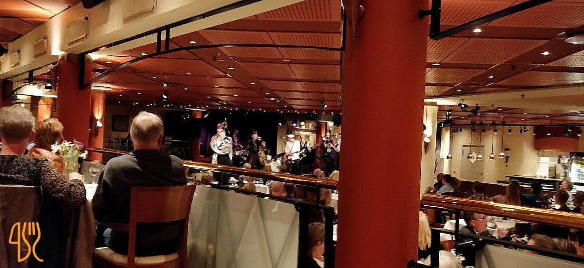 Teater Kælderen Inde
