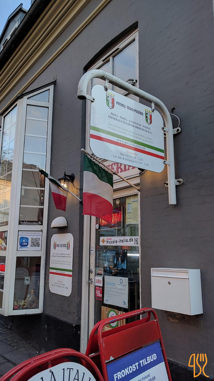 Piccola Italia Pizzaria Udenfor