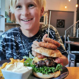 Typhon’s Burger Drik