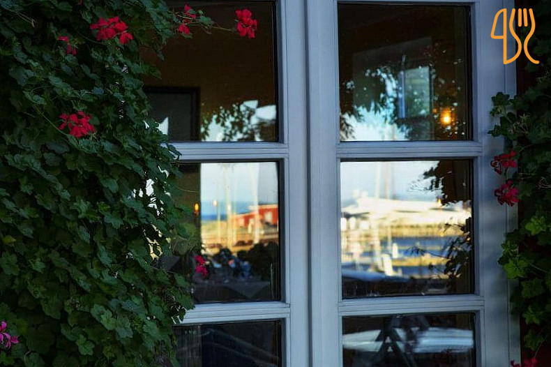 Skipperly I/s Udenfor