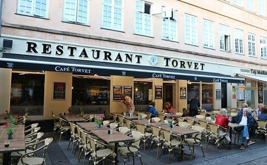 Helsingoer Pizza Kebab Udenfor