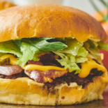 Madonna Burgerbar Mad