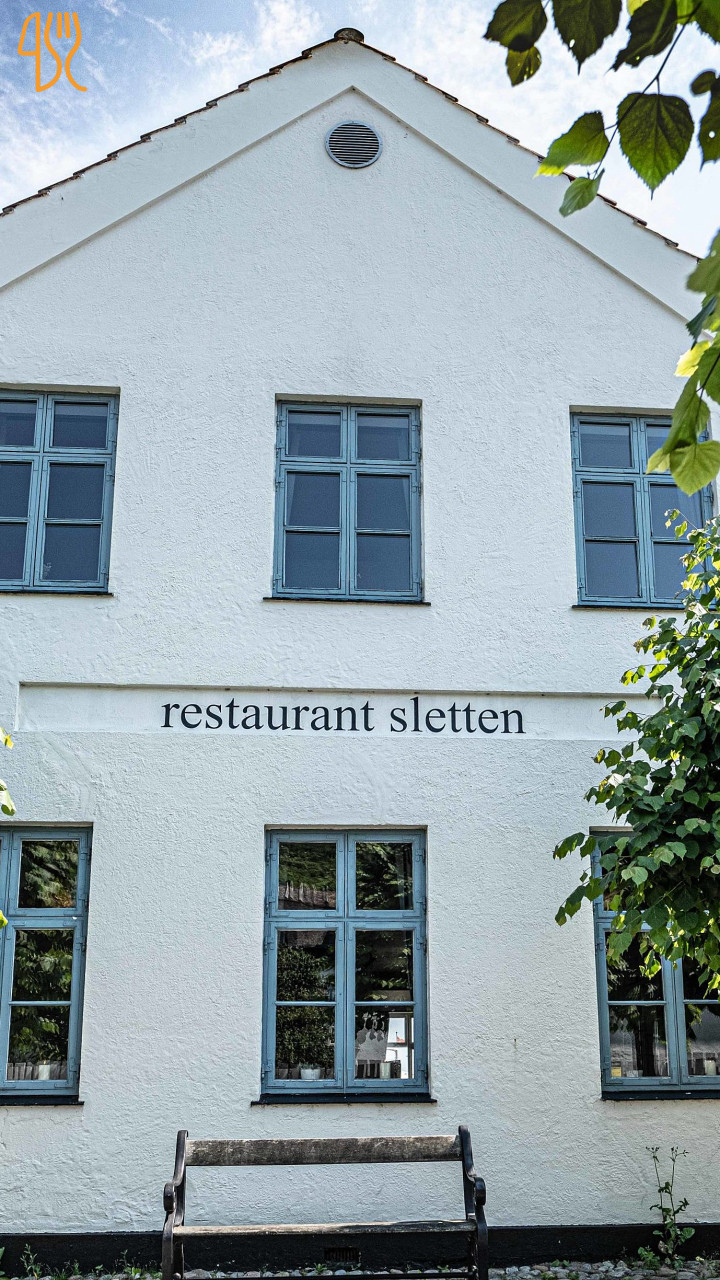 Sletten Udenfor