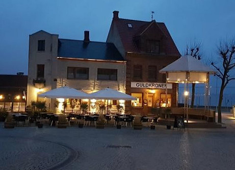 Guldkronen Udenfor