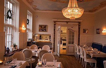 Cafe Orangeriet Ishus Cafe Drive In Inde