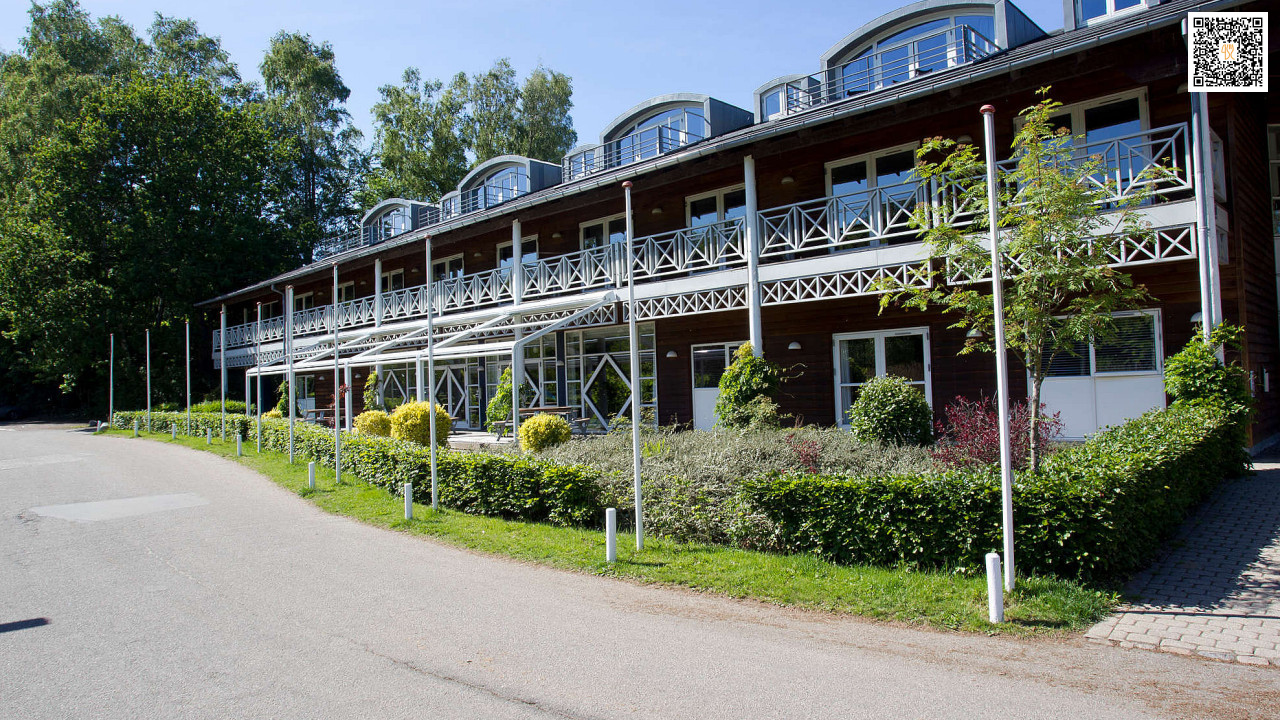 Dannebroen At Kongebrogaarden Udenfor