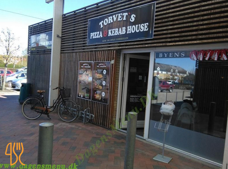Torvets Pizza Kebab House Udenfor