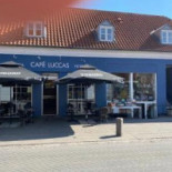 Torvets Pizza Kebab House Udenfor
