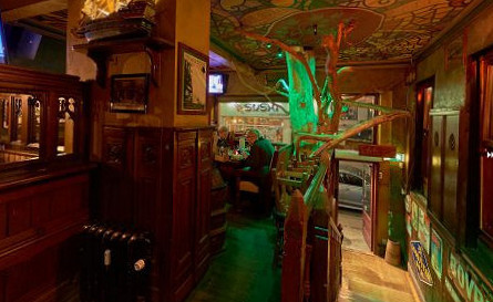 The Globe Irish Pub Inde