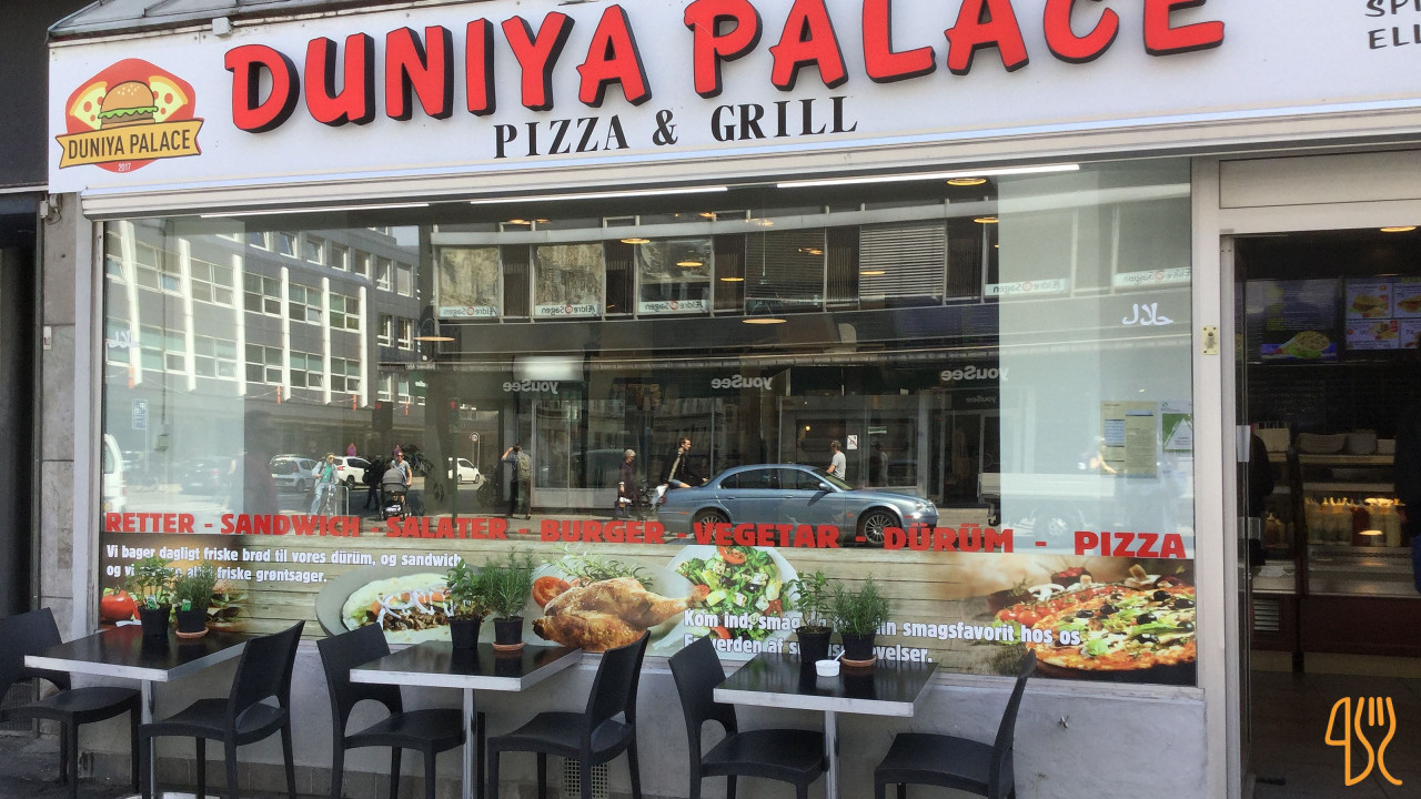 Latini Pizza Udenfor