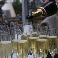Ambassaden Konsulatet drink