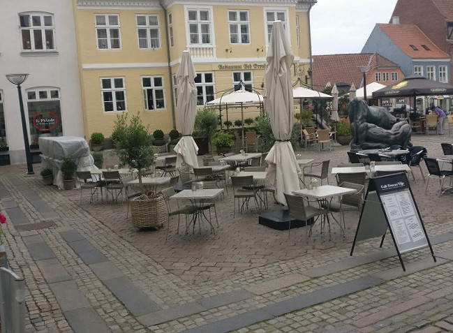 Cafe Fruens Vilje Udenfor