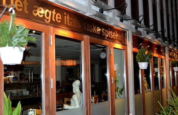 Marco Polo Pizzeria Herning Udenfor