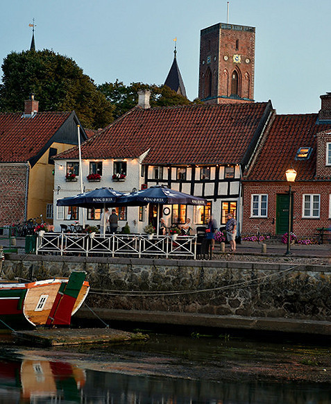 Saelhunden Udenfor