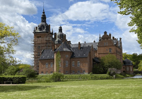 Den Groenne Kylling outside