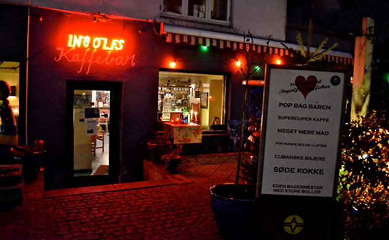 Ingolf's Kaffebar Udenfor