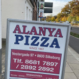 Alanya Pizza Udenfor