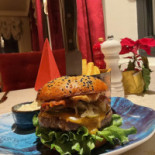 „ Cafe Perle ” Mad
