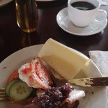„ Cafe Perle ” Mad