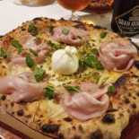 Surdejspizzeria Mad