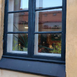 Café Gaya Udenfor