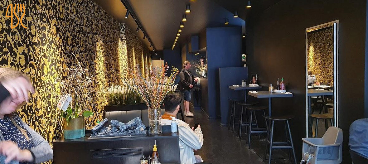 Lotus Vietnamese Kitchen Udenfor