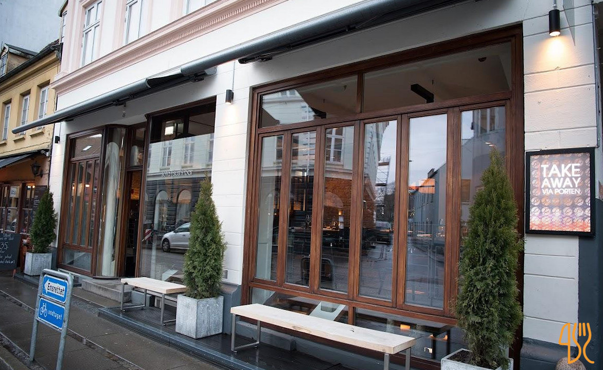 The Sushi Company Udenfor