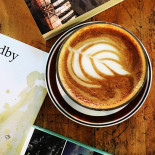Byens Forlag Og Cafe Drik