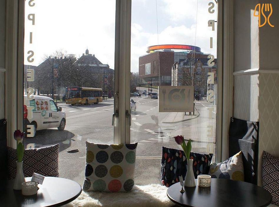Rejsecafeen Udenfor