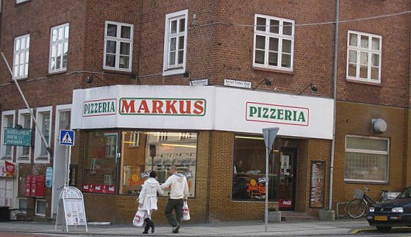 Markus Pizzaria Udenfor