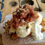 Surf Café Mad