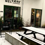 MelvÆrk Udenfor
