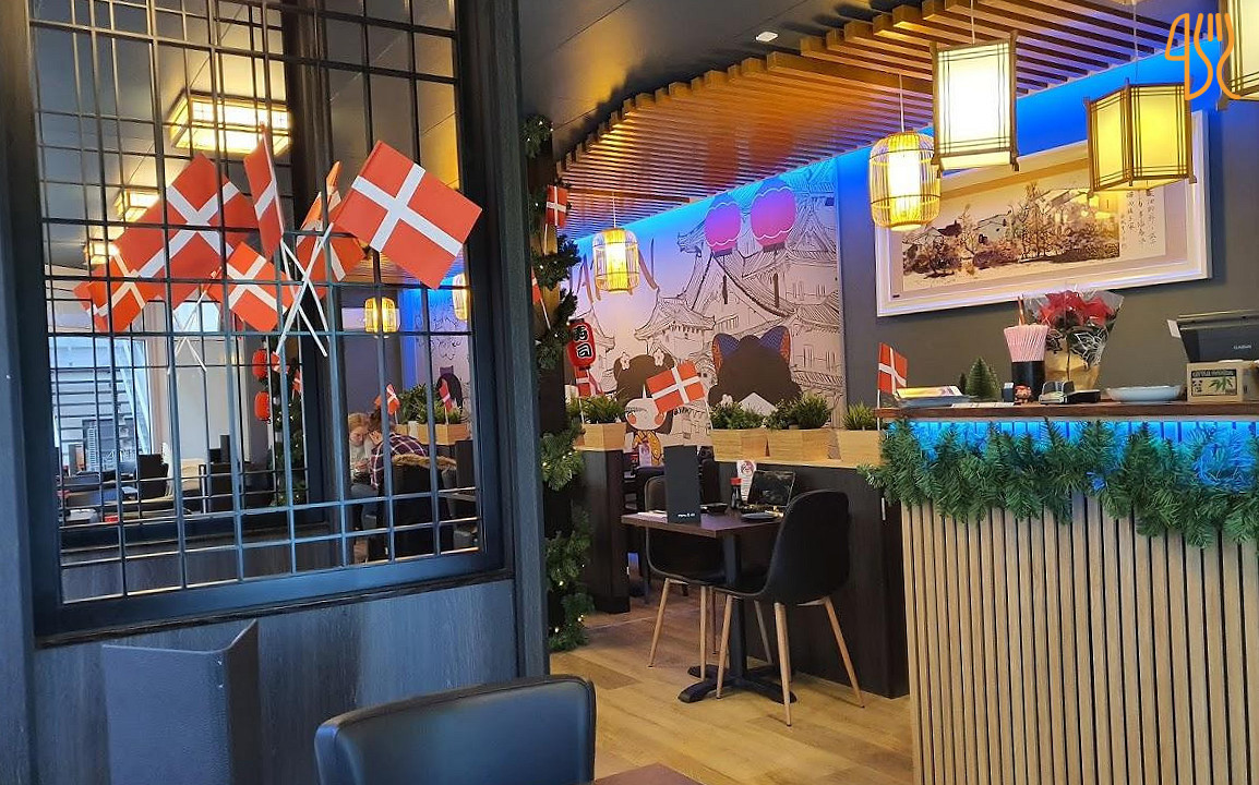 yami Sushi Udenfor