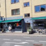 Fru Lund Udenfor