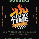 Yummy Time Logo