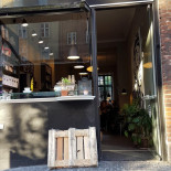 Rs28 Kaffebar Udenfor