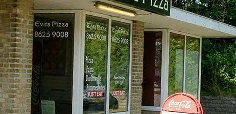 Evita Pizza Udenfor