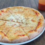 Al Rayes Pizza Manakish Mad