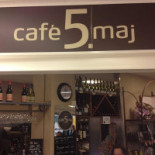 Cafe 5. Maj Udenfor