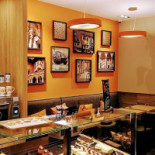 Normal Aarhus, Kaffebar’ Rolig Inde