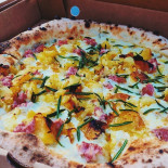 Spröd Sprød Pizza Mad