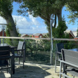Kraes Cafe Butik Udenfor
