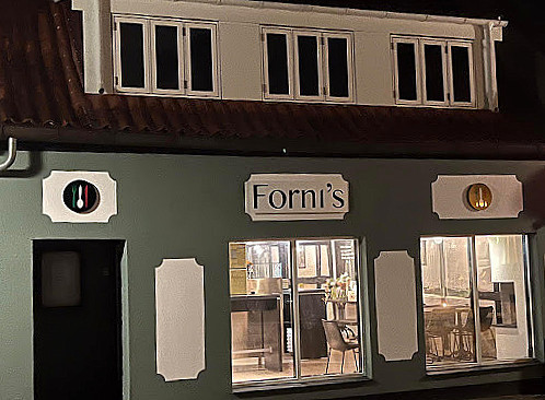 Forni's Udenfor
