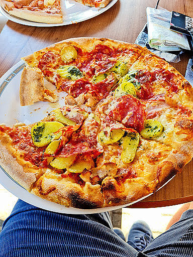 Skibby Pizza Og Grill Mad