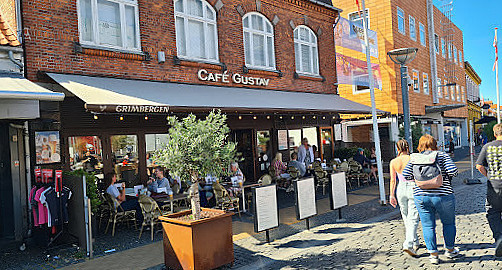 Cafe Gustav Udenfor