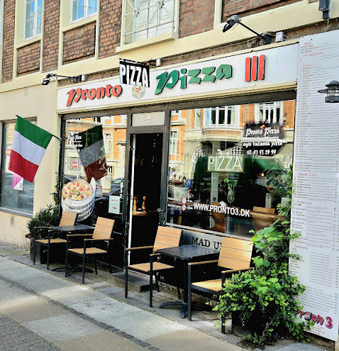 Pronto Pizzaria Iii Udenfor