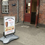 Stations Kebab Nivaa Udenfor
