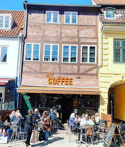 Presto Miss Coffee Udenfor