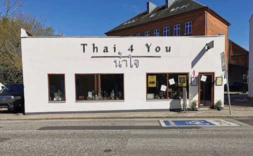 Thai 4 You Thai Og Take Away Udenfor