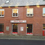 Winner Burger Udenfor